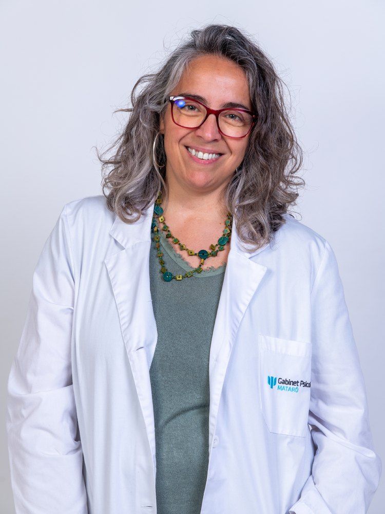 Irene López Porcuna, Psicóloga general sanitaria de adultos · Terapeuta EMDR